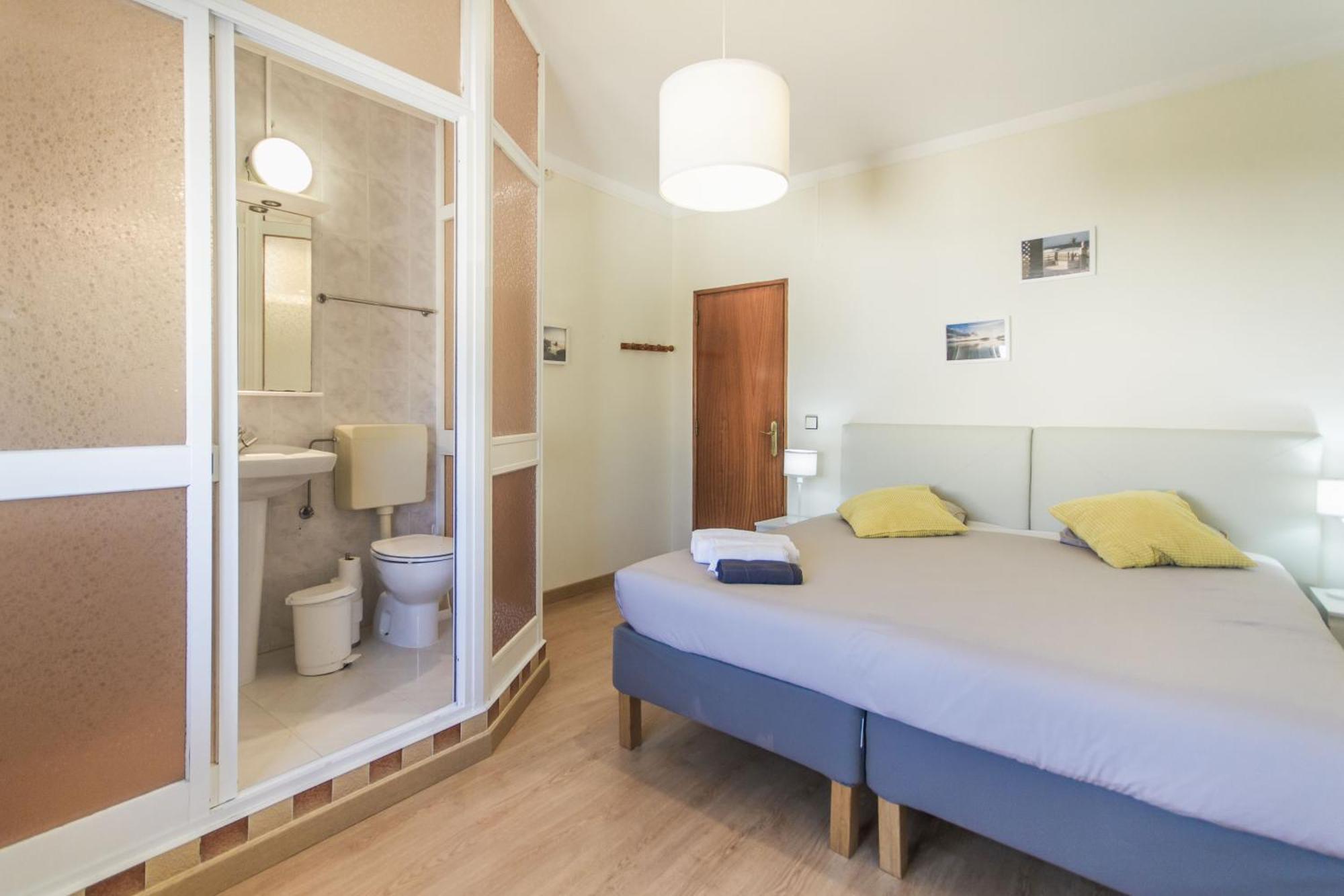 Beach Avenue Apartment Ferrel  Phòng bức ảnh
